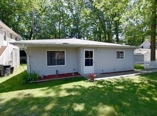 1513 East Dr, Flint, MI 48532