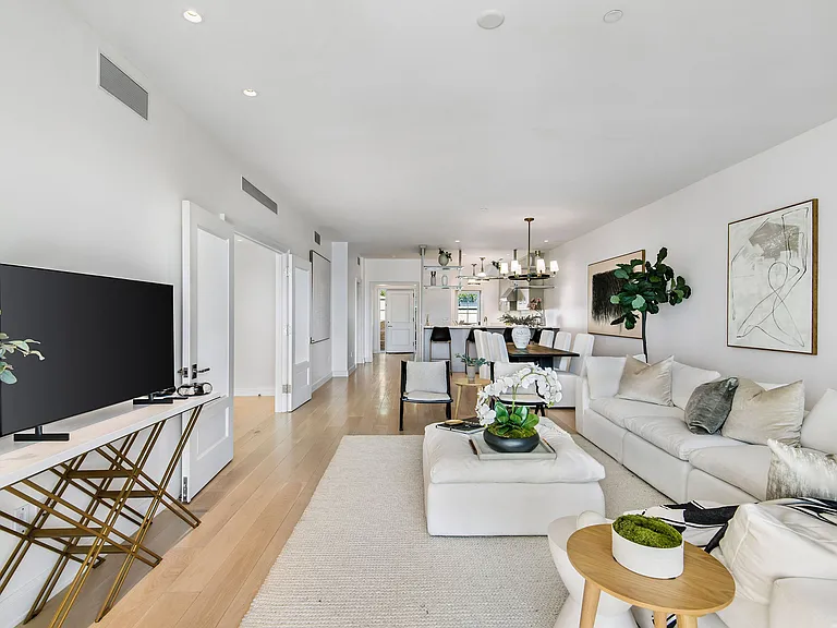 The Residences at Palisades Village — Photo 57