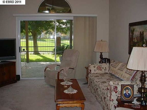5th image of 2371 Cherry Hills Dr