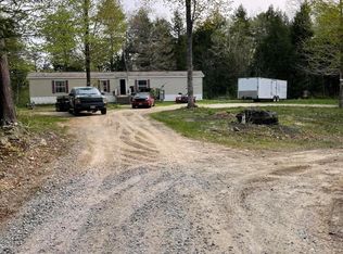 48 Birdhouse Ln, Litchfield, ME 04350