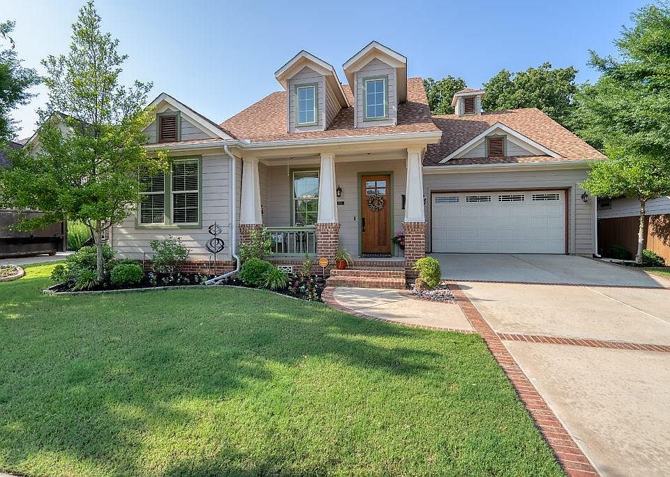 1st image of 530 Village Way