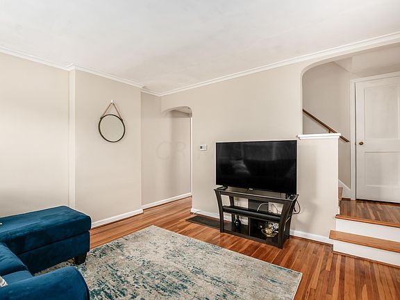 3rd image of 1472 Elmwood Ave