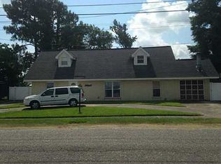 909 N Starrett Rd, Metairie, LA 70003