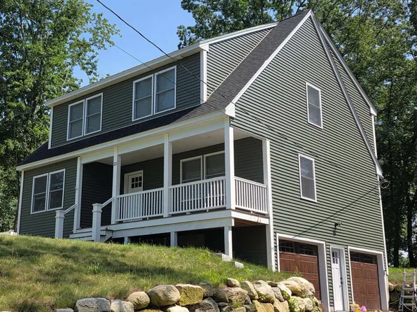 22 Birch Drive, Sandown, NH 03873
