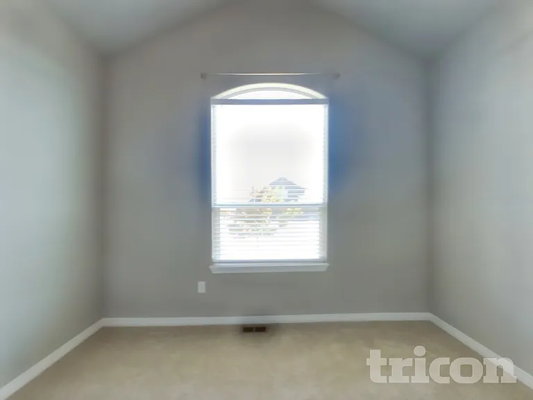 1804 Ruddlesway Dr — Photo 10