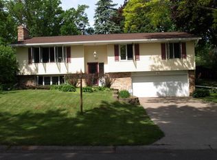 4115 Quaker Ln N, Plymouth, MN 55441