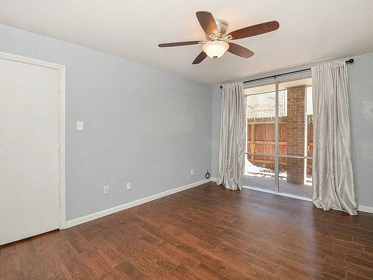 4635 Wild Indigo St #498 — Photo 22