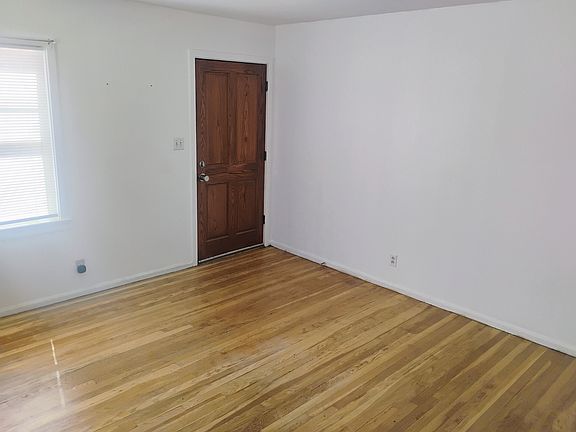 4th image of 206 Azurite Ave