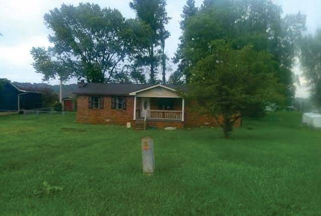 1st image of 211 Evans Rd