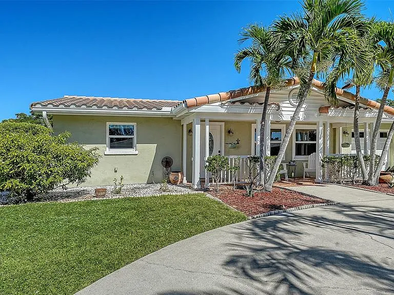 3507 Pinecrest St — Photo 3
