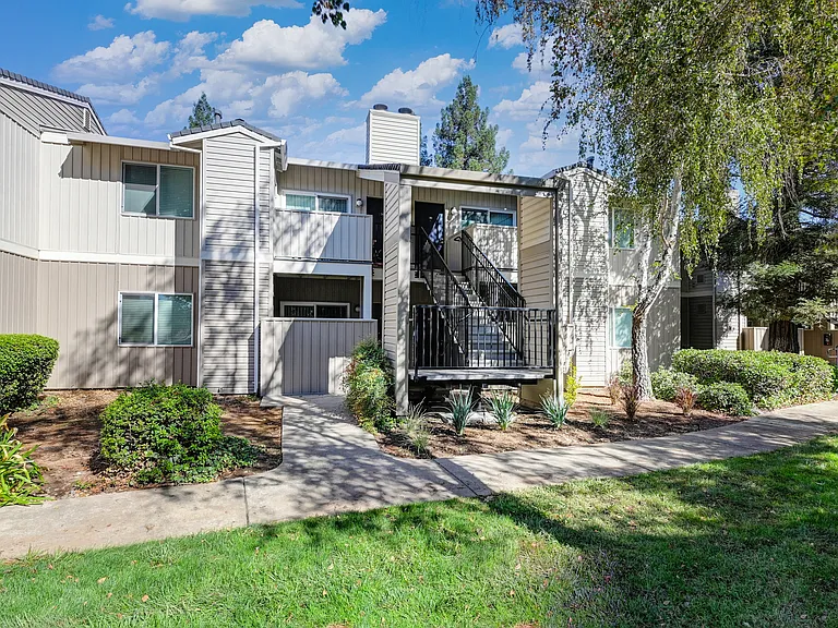 Monte Bello Apartments — Photo 30