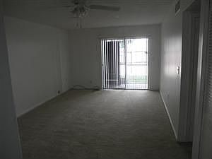 5th image of 6022 Forest Hill Blvd APT A