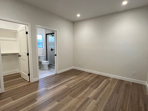 2nd image of 108 N Canyon Blvd #1/2
