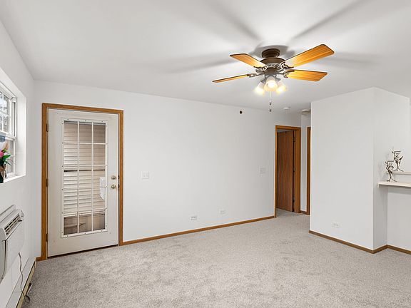 4th image of 410 Cunat Blvd APT 2G