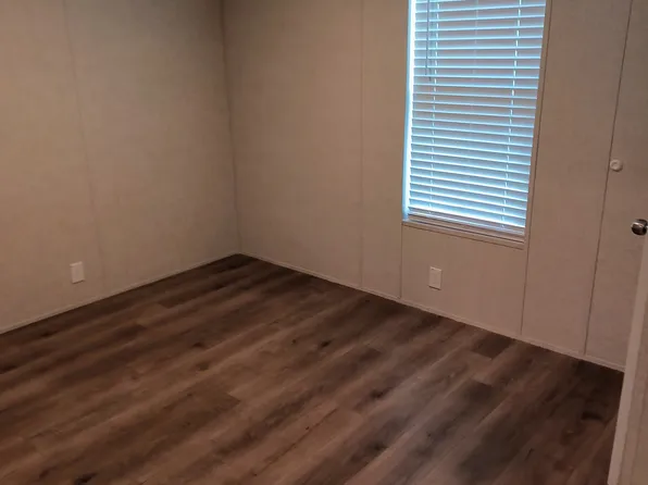 1031 Davis Rd, Hopkins, SC 29061
