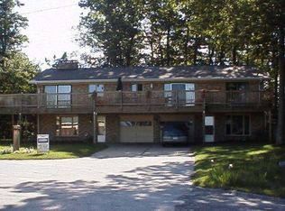 4008 Lakeshore Rd, Manistee, MI 49660
