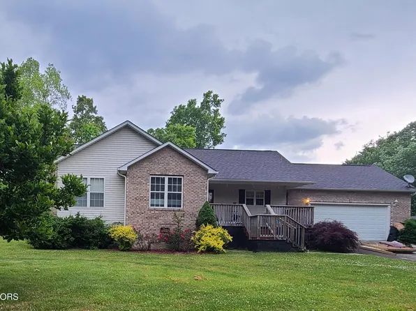 505 Yuchi Dr, Crossville, TN 38572