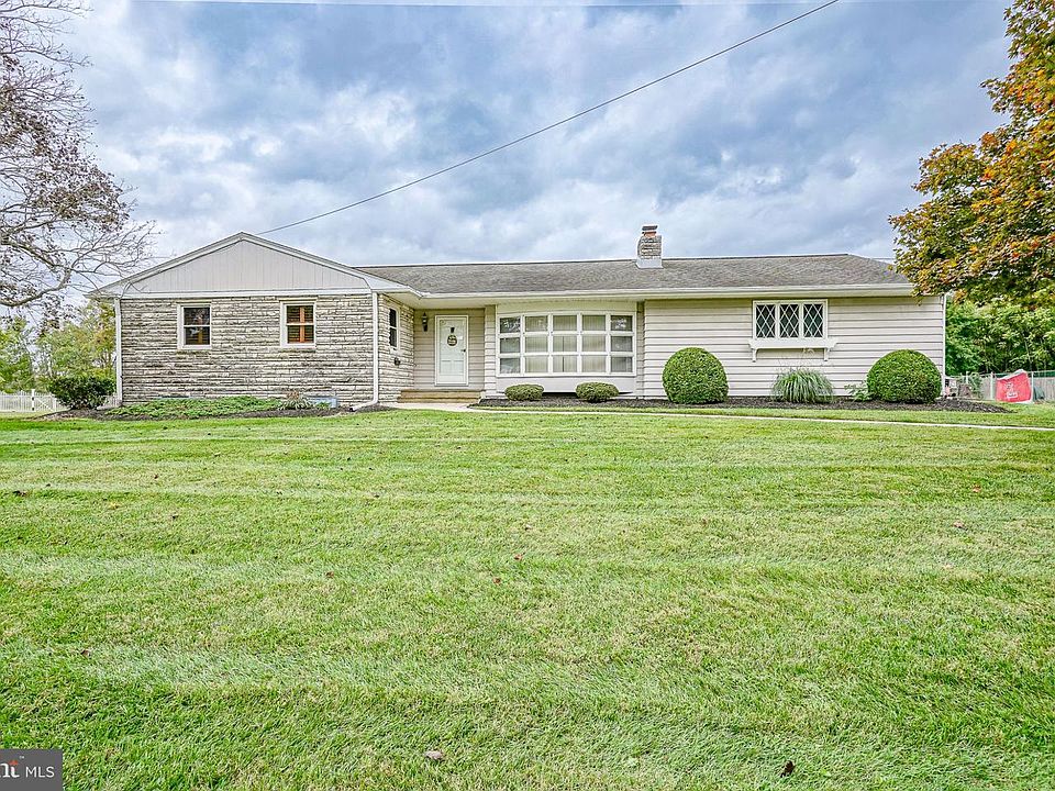 1st image of 356 Democrat Rd
