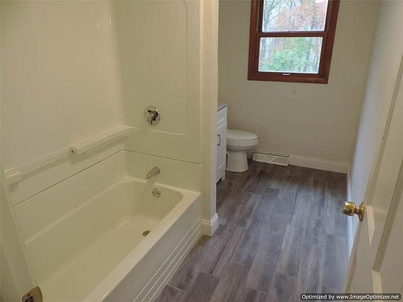 5th image of 39 Hutchinson Rd