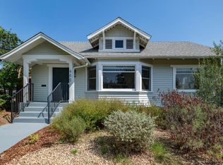 465 Eldora Rd, Pasadena, CA 91104