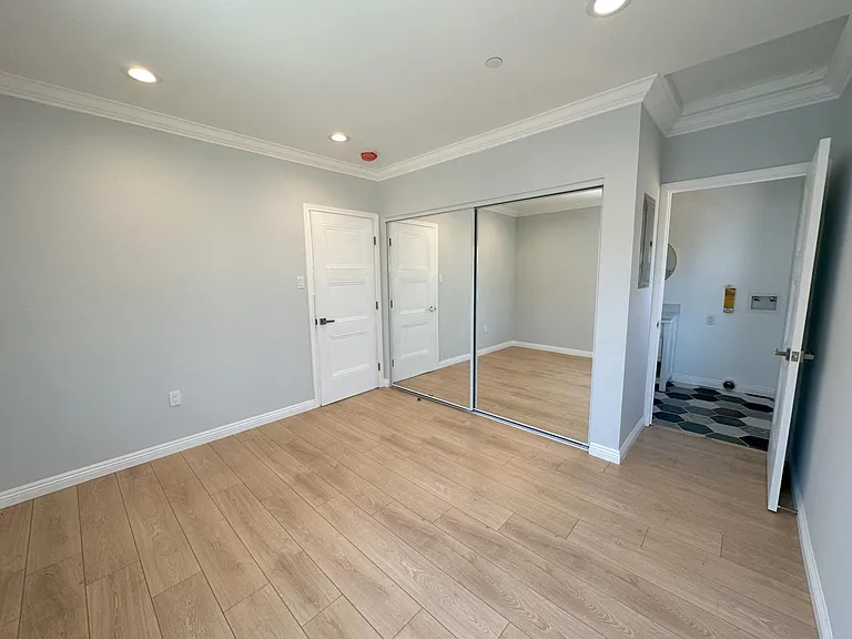 Backhouse_Bedroom