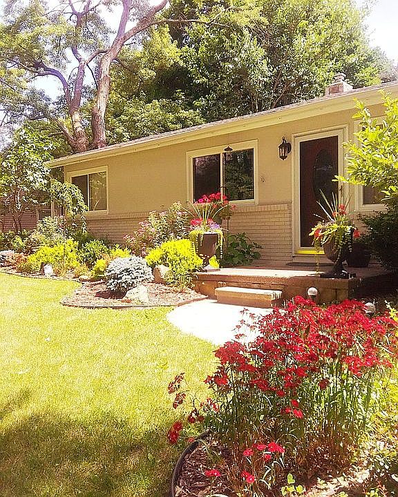 1st image of 4553 Eastwood Dr
