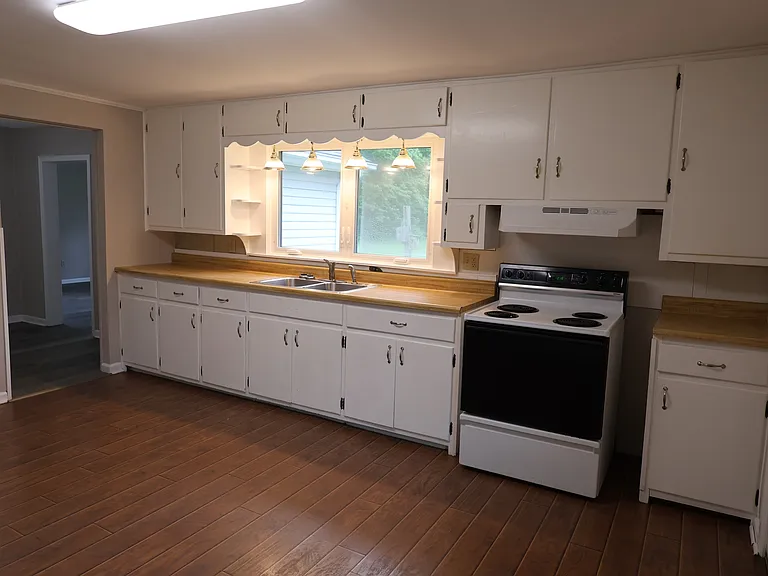 549 S Gum St — Photo 36