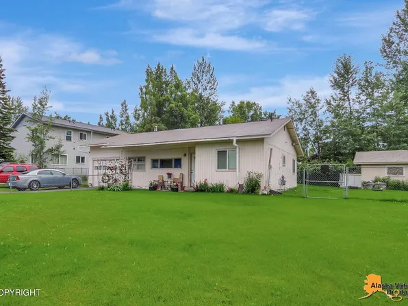 16840 Park Place St, Eagle River, AK 99577