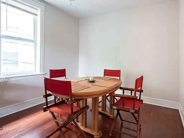 81 Wh Liberty St — Photo 4