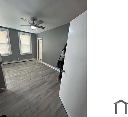 3rd image of 28 Fegan St