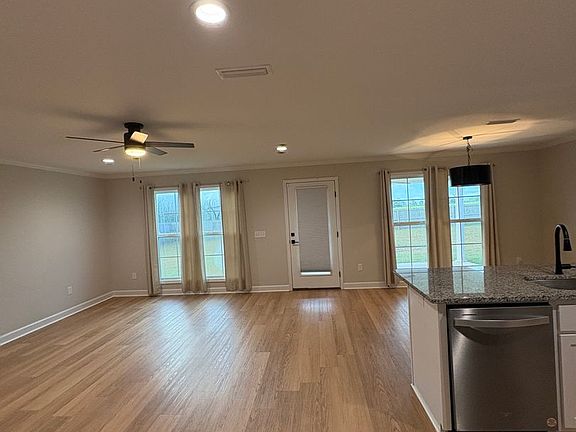 4th image of 482 Gritney Rd