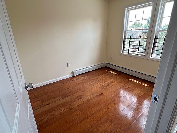 5th image of 17017 107th Ave #2