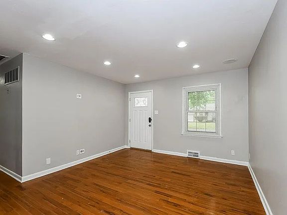 4th image of 811 Teurville Dr