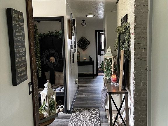 3rd image of 1312 Vantage Way