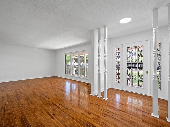 4th image of 8313 Springfield Rd