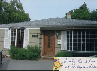 8812 Interlake Ave N, Seattle, WA 98103