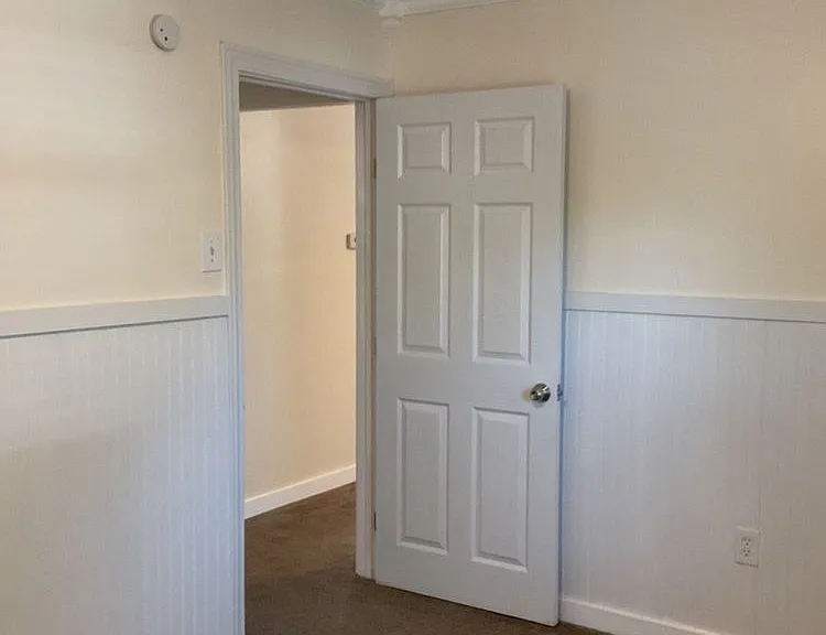 411 Washington St — Photo 12