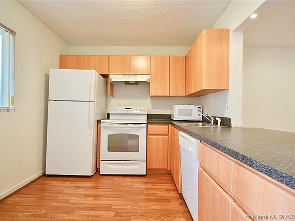 3rd image of 7701 Camino Real A-unit 416