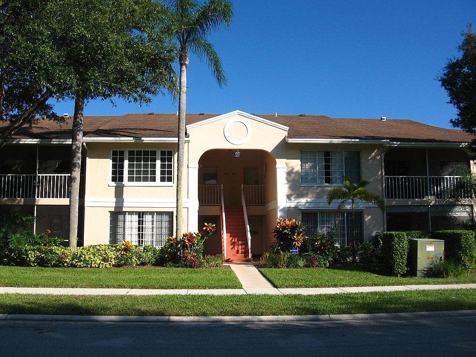 1st image of 13851 Oneida Dr APT G2