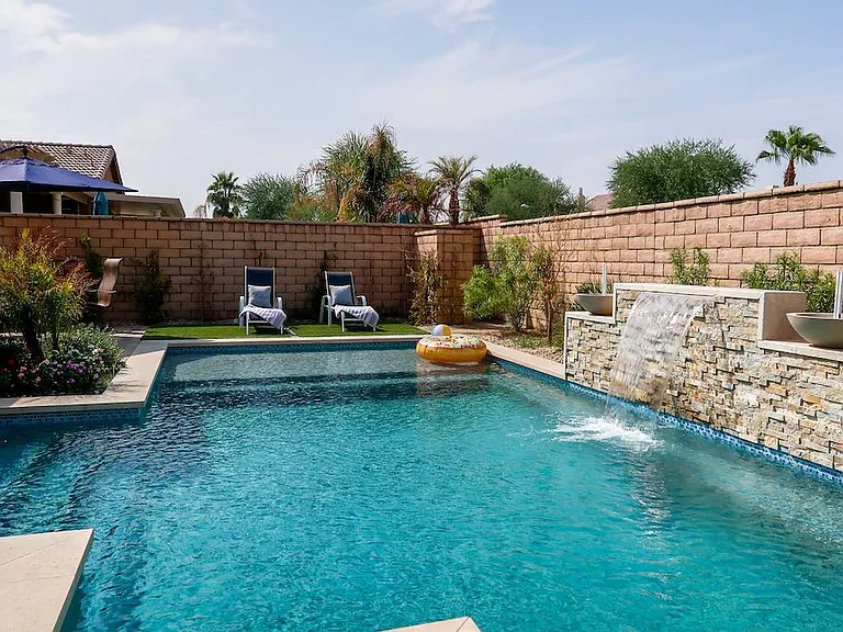 80346 Whitehaven Dr — Photo 1