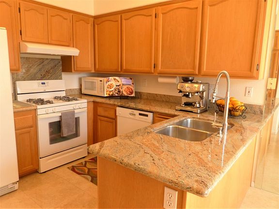 3rd image of 11043 Creekbridge Pl