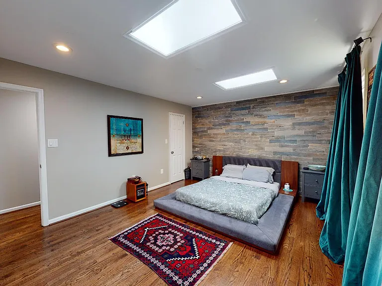 7628 Chancellor Way — Photo 13