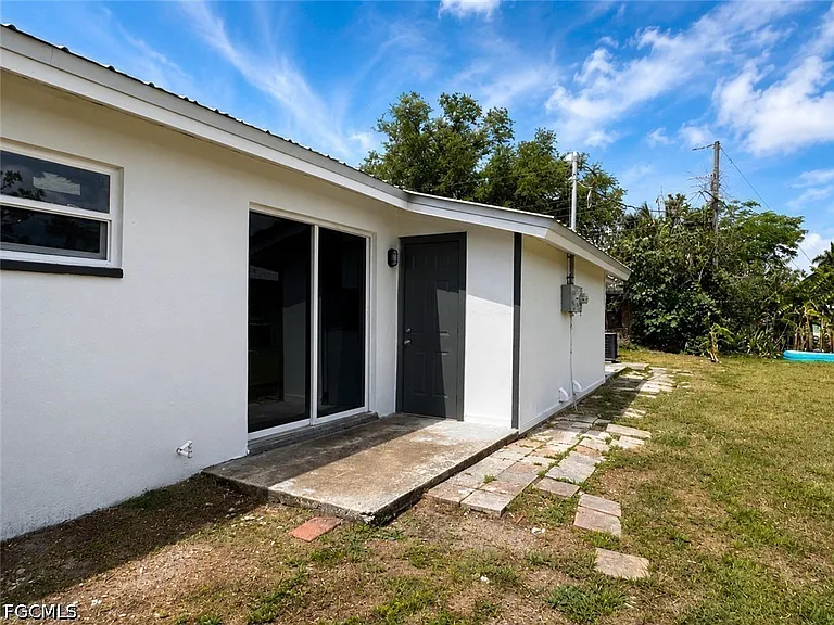 5422 9th Ave — Photo 9
