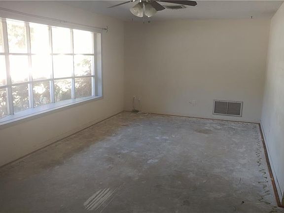 5th image of 395 San Salvador Dr