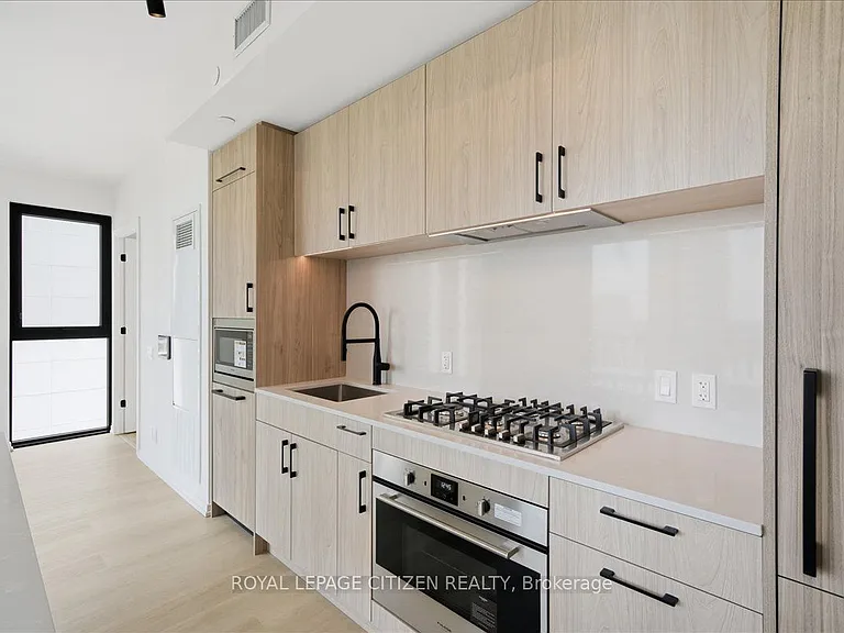 109 Erskine Ave #1602 — Photo 26