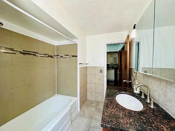 3rd image of 410 Washington Ave
