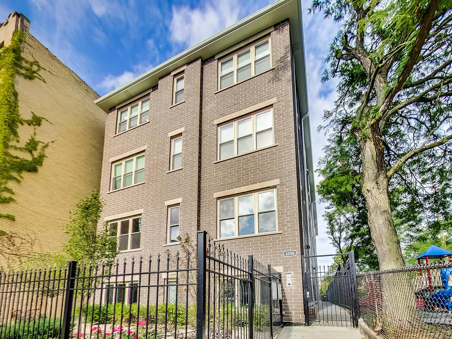 3 bed, 3.0 bath, $3,000 — Photo 1