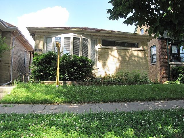 1st image of 6620 N Fairfield Ave