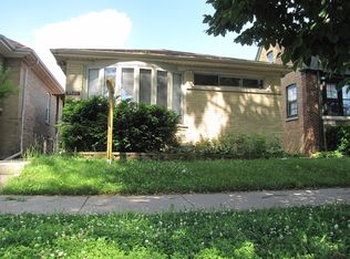 6620 N Fairfield Ave, Chicago, IL 60645