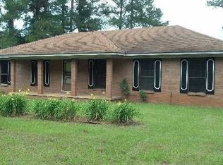 11082 Highway 427, Philadelphia, MS 39350